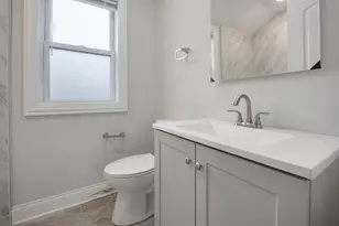 8435 S Cregier Ave, Chicago, IL 60617 - Photo 13