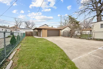 8435 S Cregier Avenue, Chicago, IL 60617 - Photo 23