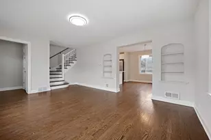 8435 S Cregier Ave, Chicago, IL 60617 - Photo 5