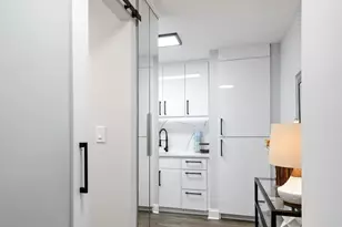 3550 N Lake Shore Dr, Chicago, IL 60657 - Photo 11