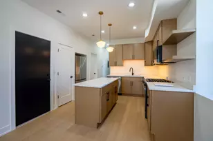 3608 W Wolfram St, Chicago, IL 60618 - Photo 35