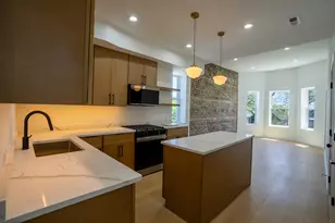 3608 W Wolfram St, Chicago, IL 60618 - Photo 11