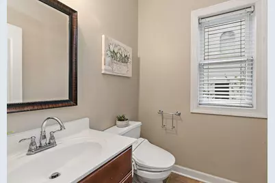 40W017 Carl Sandburg Road, Saint Charles, IL 60175 - Photo 17