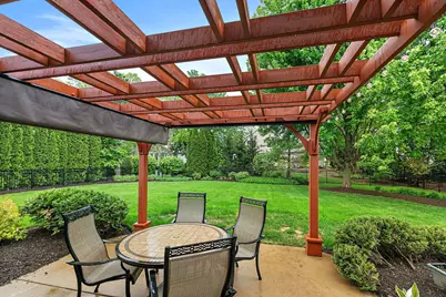 40W017 Carl Sandburg Road, Saint Charles, IL 60175 - Photo 33