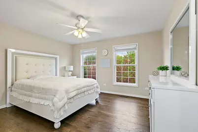 40W017 Carl Sandburg Road, Saint Charles, IL 60175 - Photo 27