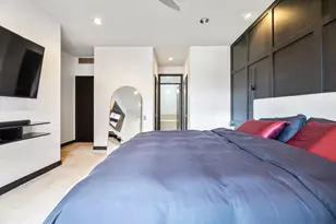 560 W Fulton St, Chicago, IL 60661 - Photo 11