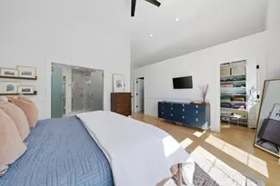 3310 N Harding Ave, Chicago, IL 60618 - Photo 23