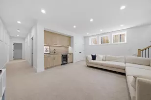 3310 N Harding Ave, Chicago, IL 60618 - Photo 33