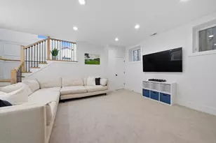 3310 N Harding Ave, Chicago, IL 60618 - Photo 35