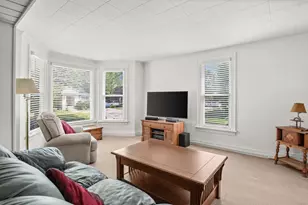 509 S Van Buren St, Batavia, IL 60510 - Photo 5
