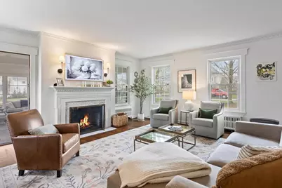 605 N Chestnut Avenue, Arlington Heights, IL 60004 - Photo 3