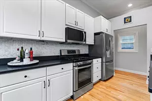 3051 N Clifton Ave, Chicago, IL 60657 - Photo 9