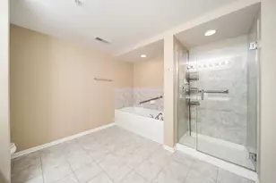 8300 Concord Dr, Morton Grove, IL 60053 - Photo 21