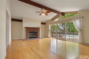 106 Sherwood Dr, Cary, IL 60013 - Photo 9