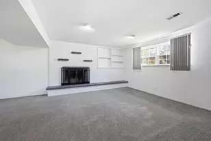 404 Milford Ct, Schaumburg, IL 60193 - Photo 21