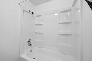 404 Milford Ct, Schaumburg, IL 60193 - Photo 17