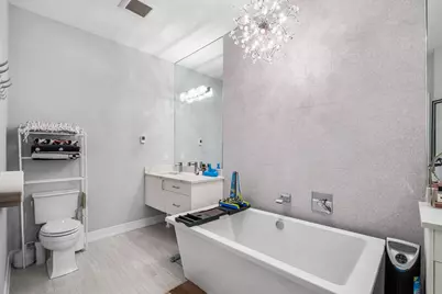 1317 N Larrabee Street #402, Chicago, IL 60610 - Photo 21
