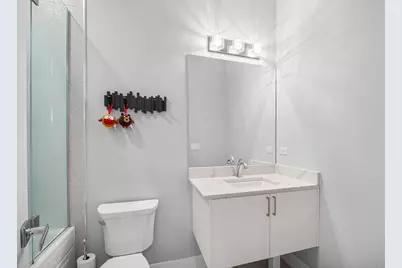 1317 N Larrabee Street #402, Chicago, IL 60610 - Photo 23