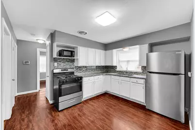 9111 S Kingston Avenue, Chicago, IL 60617 - Photo 7