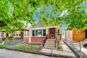 9111 S Kingston Ave, Chicago, IL 60617 - Photo 3