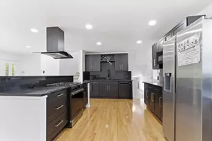 333 Illinois St, Park Forest, IL 60466 - Photo 9