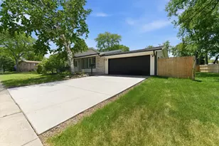 333 Illinois St, Park Forest, IL 60466 - Photo 3