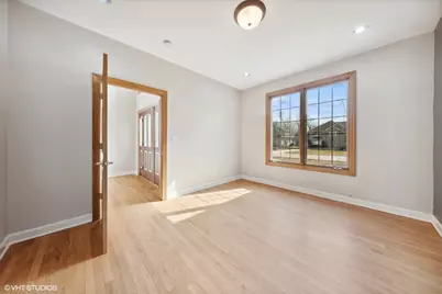 17W234 Massel Court, Bensenville, IL 60106 - Photo 3
