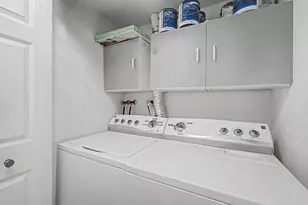 102 Bright Oaks Cir, Cary, IL 60013 - Photo 11