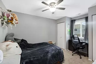 275 Wilmette Ct, Schaumburg, IL 60193 - Photo 13
