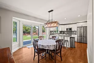 8143 Stonegate Dr, Tinley Park, IL 60487 - Photo 9