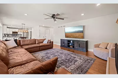 8143 Stonegate Drive, Tinley Park, IL 60487 - Photo 7