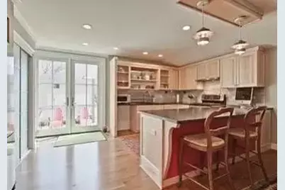 916 Driscoll Court, Highland Park, IL 60035 - Photo 11