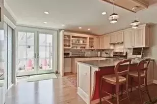 916 Driscoll Ct, Highland Park, IL 60035 - Photo 11