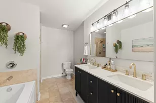 873 N Larrabee St, Chicago, IL 60610 - Photo 13