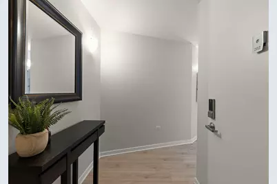 873 N Larrabee Street #202, Chicago, IL 60610 - Photo 3