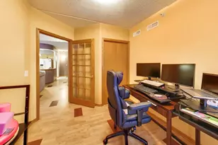 1327 Brown St, Des Plaines, IL 60016 - Photo 13