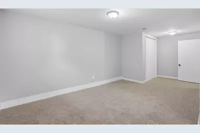 2603 W 55th Street, Davenport, IA 52806 - Photo 17