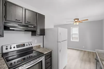 2603 W 55th Street, Davenport, IA 52806 - Photo 7