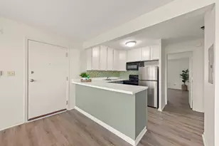 5821 Oakwood Dr, Lisle, IL 60532 - Photo 7
