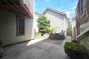 1734 W Beach Ave, Chicago, IL 60612 - Photo 47