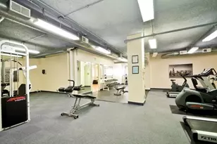 5555 N Sheridan Rd, Chicago, IL 60640 - Photo 17
