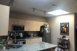 1902 W North Ave, Chicago, IL 60622 - Photo 11