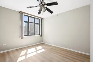 630 N State St, Chicago, IL 60654 - Photo 11