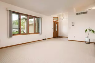 10966 China Berry Ln, Machesney Park, IL 61115 - Photo 5