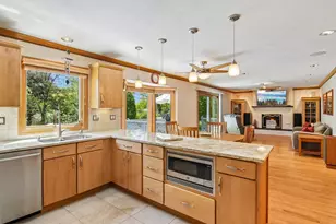 6N013 Acacia Ln, Medinah, IL 60157 - Photo 7