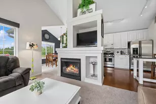 1466 New Haven Dr, Cary, IL 60013 - Photo 3