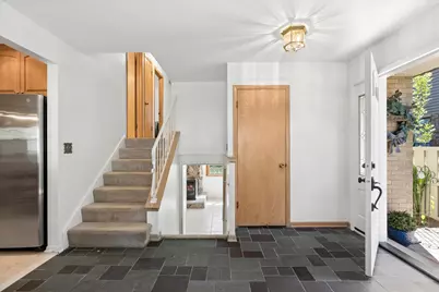 827 N Douglas Avenue, Arlington Heights, IL 60004 - Photo 3