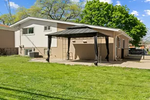 9517 Lavergne Ave, Skokie, IL 60077 - Photo 25