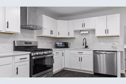 9517 Lavergne Avenue, Skokie, IL 60077 - Photo 9