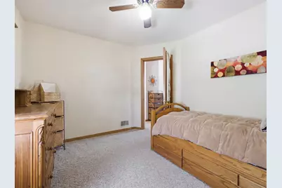 5320 N Lovejoy Avenue, Chicago, IL 60630 - Photo 23